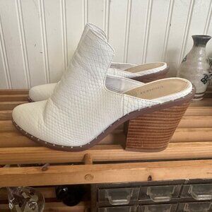 Chinese Laundry White Faux Croc Slide-On Block Heel Mule Shoes